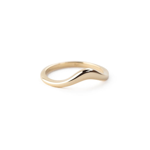 The Holly Arch Band in Yellow Gold